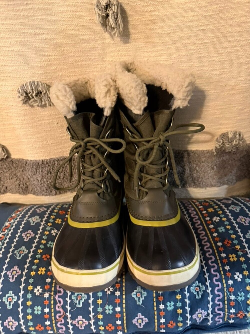 SOREL Women's Winter Carnival Waterproof Boots | Olive Green Black | Size 8